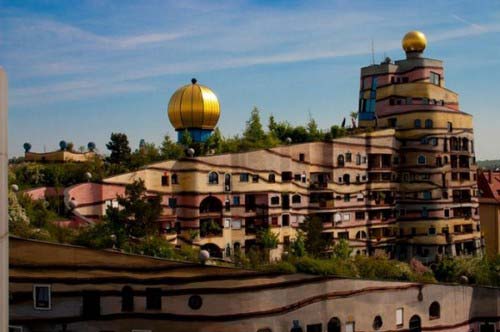 10 Strangest Buildings 