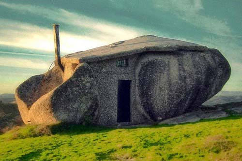 10 Strangest Buildings 