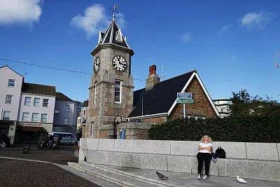 2018全球十大避税天堂:中国两地上榜 第一是瑞士