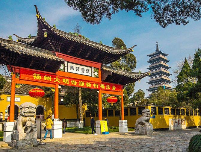 中国最著名的十大寺庙排名，第一个一定要去，今生你去过几个