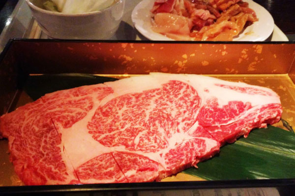 世界上最贵的盒饭，日本牛肉盒饭一盒28万日元