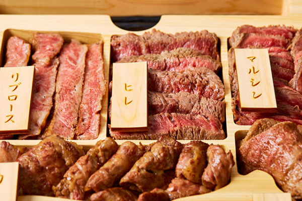 世界上最贵的盒饭，日本牛肉盒饭一盒28万日元