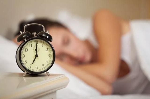 提高睡眠质量的方法有哪些？十大提高睡眠质量的好方法